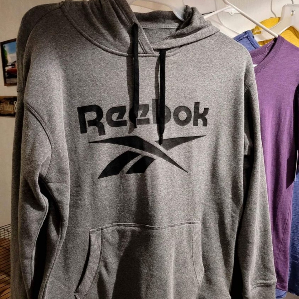 Womens reebok Sweatshirt. Brand new with tags